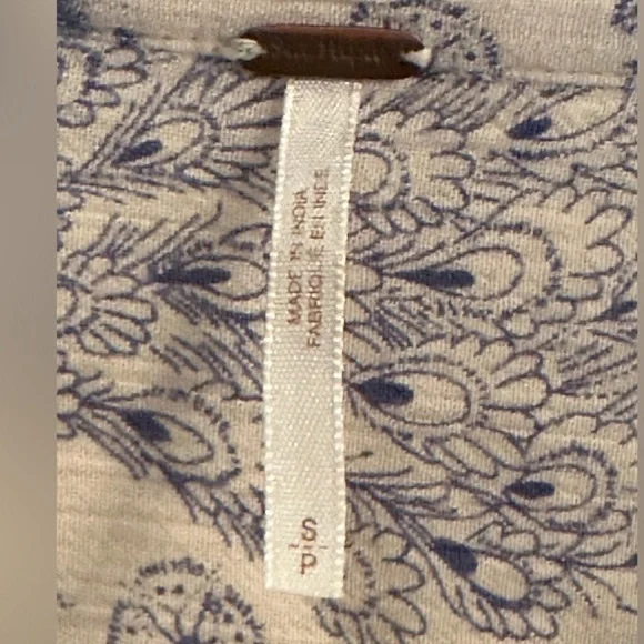 Free People Women’s Tropical Floral Bloom Printed Blouse, Size Small/Oversized - Picture 7 of 10